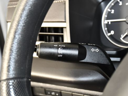 Used 2024 Mitsubishi Outlander ES AWD/4WD image 22