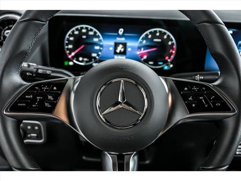 Certified 2026 Mercedes-Benz GLA 250 4MATIC image 11