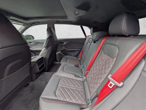 New 2026 Audi SQ8 Prestige image 19