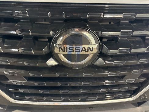 Used 2021 Nissan Kicks SV image 4