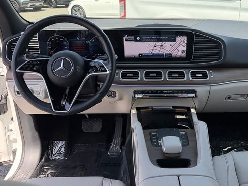 Used 2024 Mercedes-Benz GLE 450e 4MATIC image 31