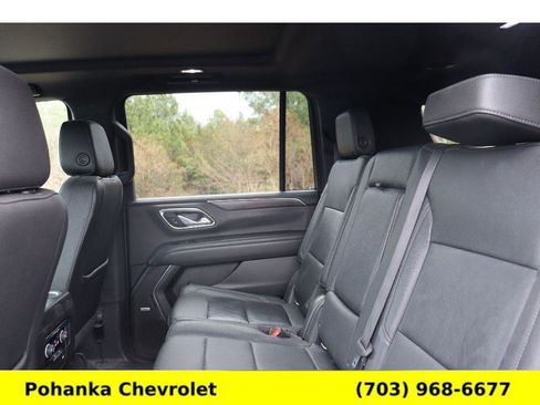 Used 2021 Chevrolet Suburban Z71 image 28