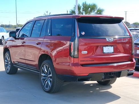 Used 2023 Cadillac Escalade Sport Platinum image 4