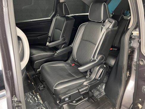 Used 2022 Honda Odyssey Elite image 22
