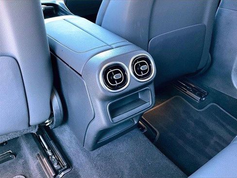 Certified 2025 Mercedes-Benz GLC 300 4MATIC image 13