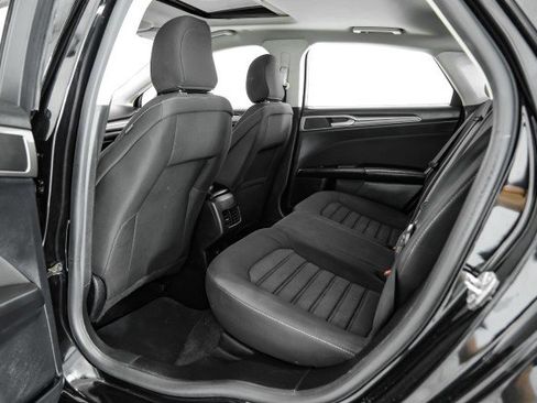 Used 2020 Ford Fusion SE image 36