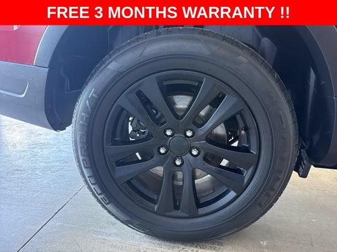Used 2018 Ford Explorer XLT AWD/4WD image 32