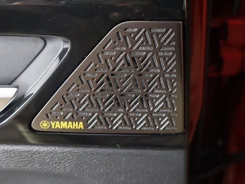 New 2026 Mitsubishi Outlander SEL image 58