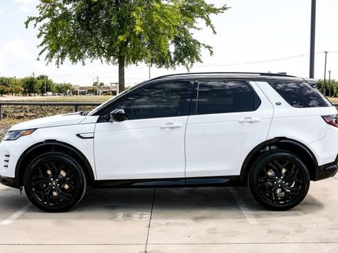 New 2026 Land Rover Discovery Sport Landmark AWD/4WD image 12