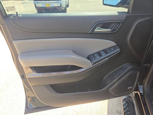 Used 2020 Chevrolet Tahoe LT AWD/4WD image 11