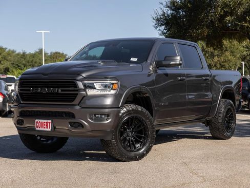Used 2019 RAM 1500 Laramie AWD/4WD image 1