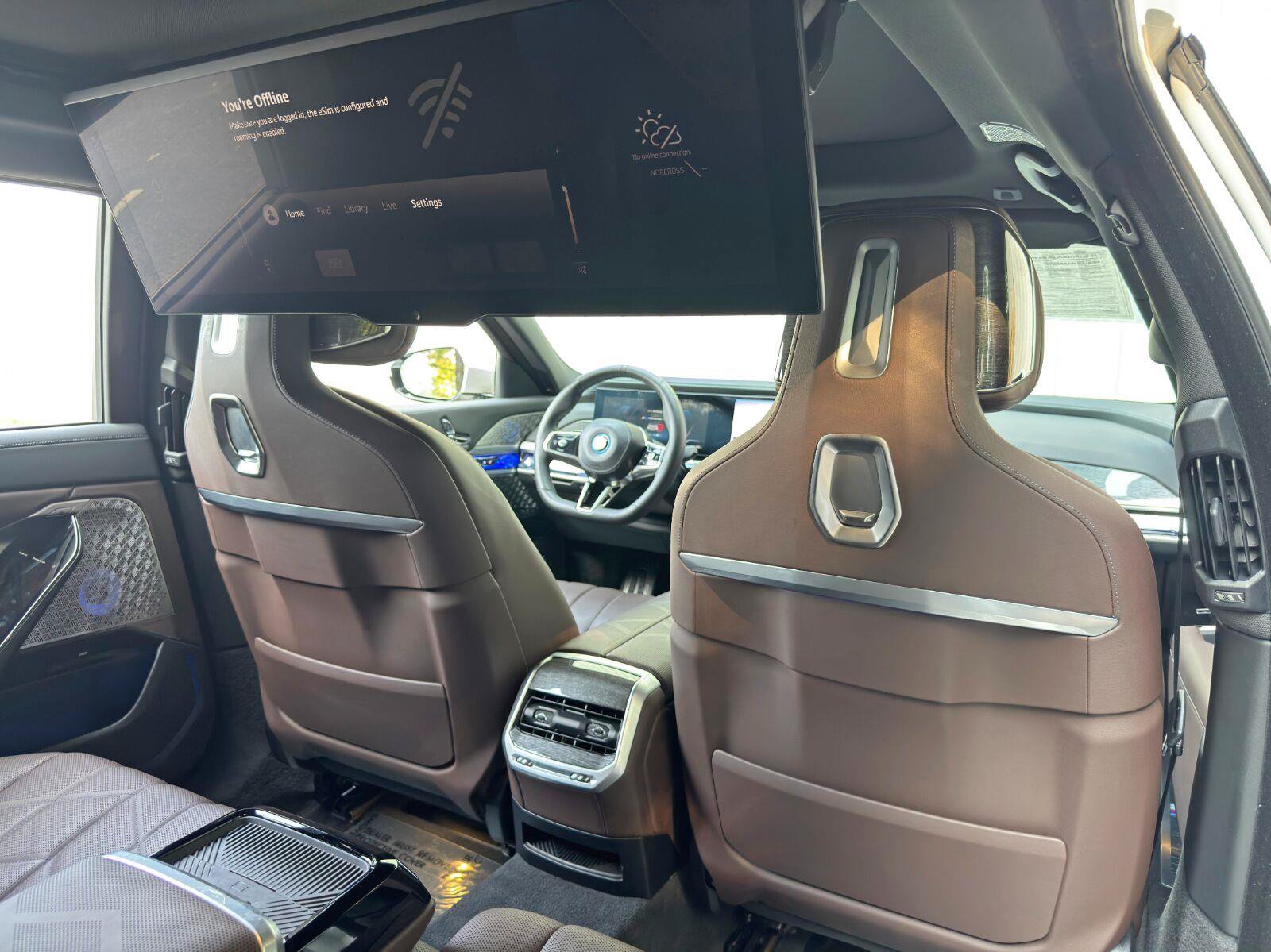 Used 2023 BMW i7 xDrive60 w/ Executive Package 2 AWD/4WD image 50