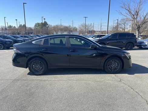New 2026 Nissan Sentra SV image 4