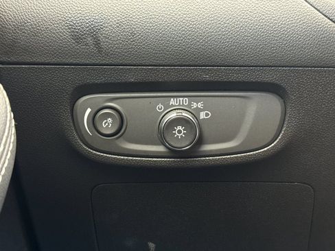 Used 2025 Buick Encore GX Preferred FWD image 29