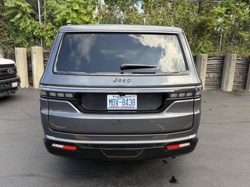 Used 2026 Jeep Grand Wagoneer Limited AWD/4WD image 35