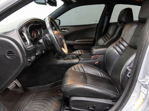 Used 2019 Dodge Charger SRT Hellcat w/ Harman/Kardon Audio Group RWD image 7