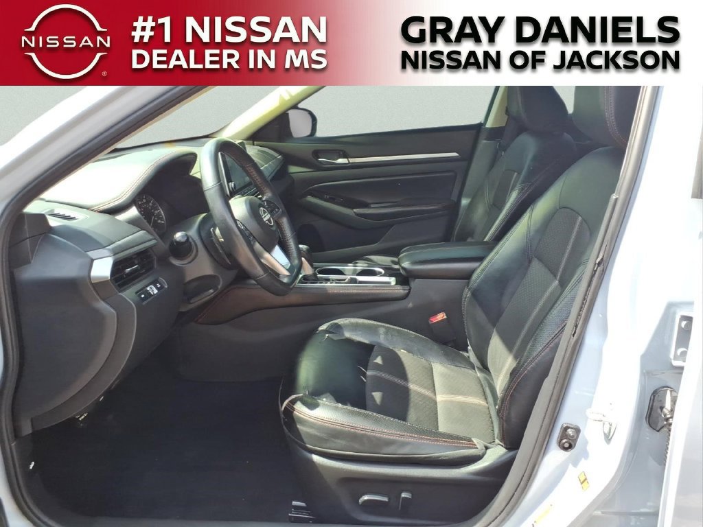 Used 2024 Nissan Altima 2.5 SR FWD image 22