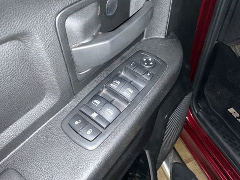 Used 2018 RAM 2500 Tradesman w/ Chrome Appearance Group image 12