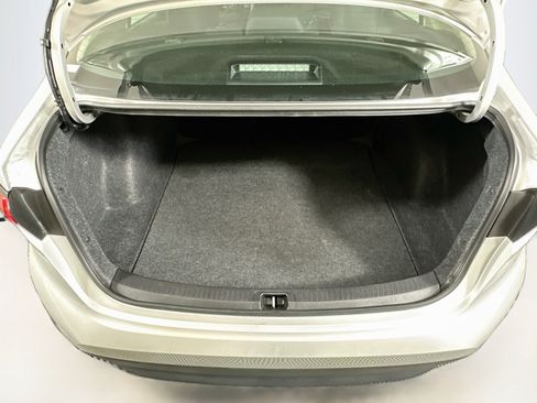 Used 2025 Toyota Corolla LE FWD image 28