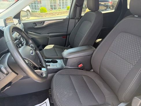 Used 2024 Ford Escape Active AWD/4WD image 9