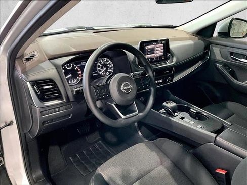 Used 2022 Nissan Rogue SV FWD image 14