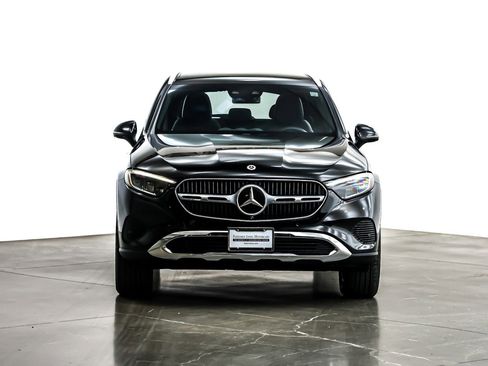 Used 2024 Mercedes-Benz GLC 300 GLC 300 SUV image 4