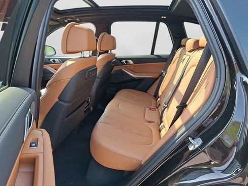Used 2022 BMW X5 xDrive45e AWD/4WD image 12