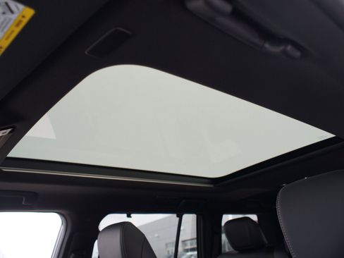 Used 2026 Lexus GX 550 w/ Cold Area Package image 6