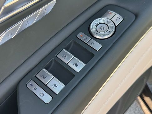 New 2026 Genesis GV80 2.5T Advanced image 29