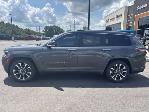 Used 2023 Jeep Grand Cherokee L Overland AWD/4WD image 2