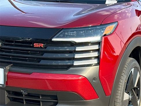 New 2026 Nissan Kicks SR image 5