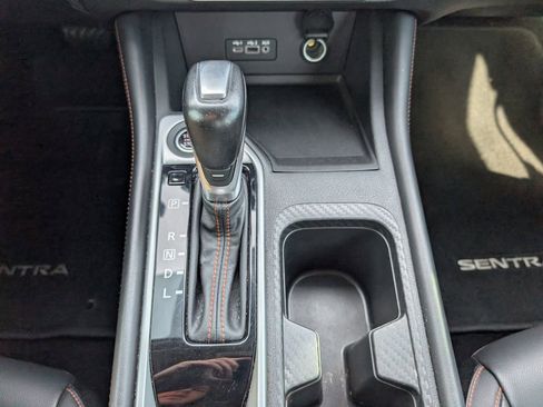 Used 2023 Nissan Sentra SR w/ SR Premium Package image 21