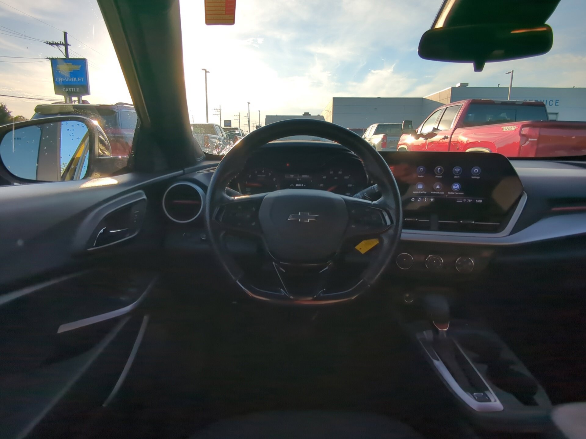 Used 2024 Chevrolet Trax RS w/ Driver Confidence Package FWD image 14