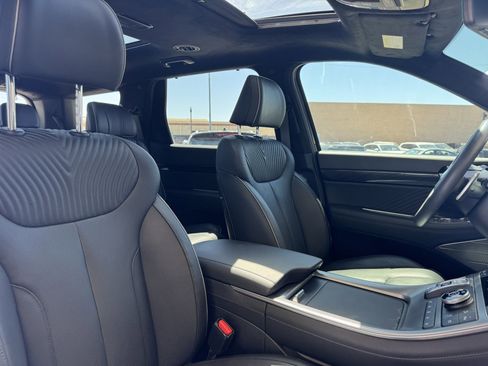 Used 2024 Hyundai Palisade Calligraphy image 49