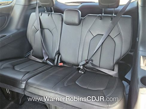 New 2026 Chrysler Pacifica Select w/ S Appearance Package image 9