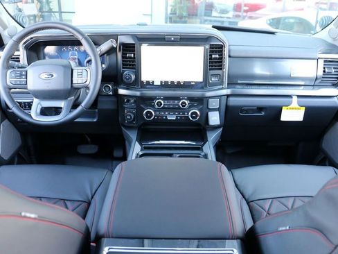 New 2026 Ford F250 Lariat w/ Black Appearance Package image 32