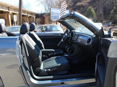 Used 2014 Volkswagen Beetle 1.8T image 27