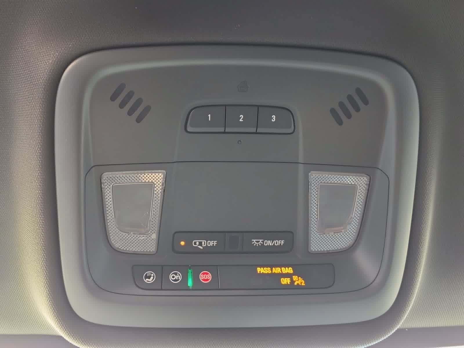 Used 2023 Chevrolet Traverse RS w/ LPO, Floor Liner Package AWD/4WD image 31