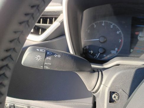 Used 2025 Toyota Corolla SE image 22