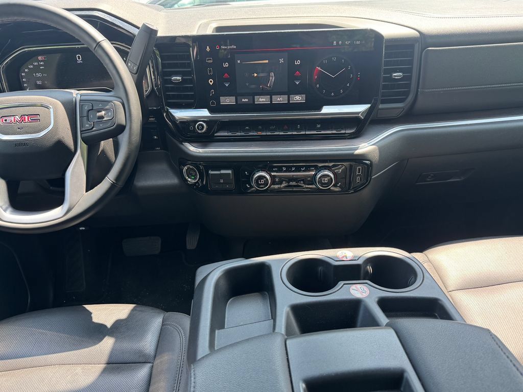 Used 2025 GMC Sierra 1500 SLT AWD/4WD image 16