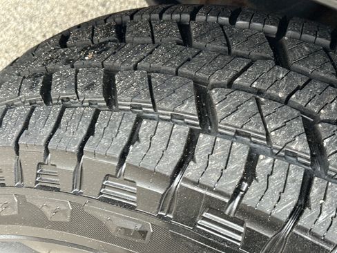 Used 2018 RAM 1500 Express AWD/4WD image 10