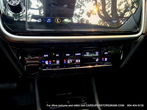 Used 2023 Chevrolet Bolt EUV LT w/ Convenience Package FWD image 38