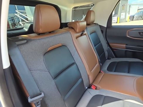 Used 2023 Ford Bronco Sport Outer Banks w/ Tech Package AWD/4WD image 18