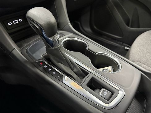 Certified 2024 Chevrolet Equinox LT w/ LPO, Floor Liner Package image 38