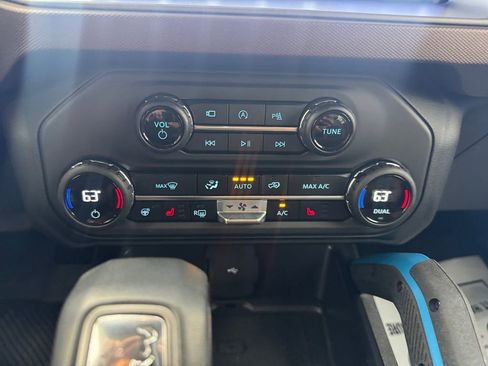 Used 2023 Ford Bronco Outer Banks AWD/4WD image 20
