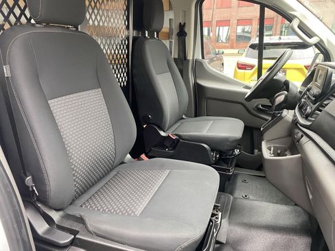 Used 2024 Ford Transit 250 Low Roof w/ Exterior Upgrade Package RWD image 21
