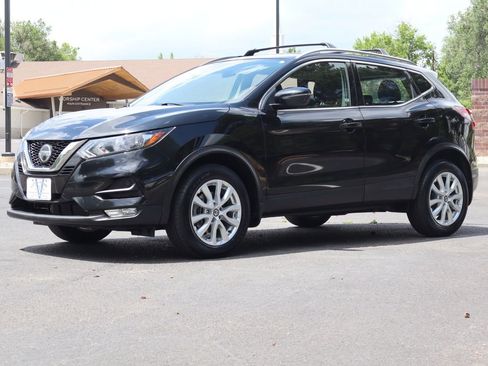 Used 2020 Nissan Rogue Sport SV w/ All-Weather Package AWD/4WD image 11