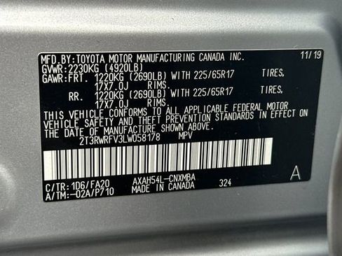 Certified 2020 Toyota RAV4 XLE image 32