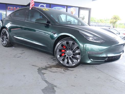 Used 2021 Tesla Model 3 Performance AWD/4WD image 3