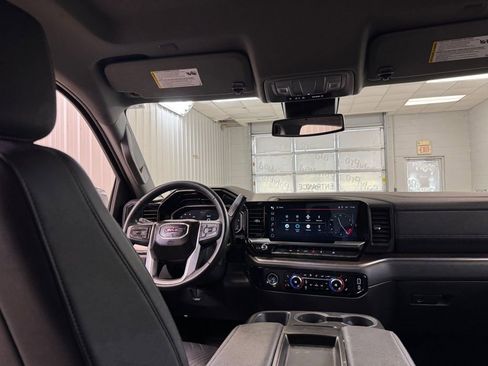 Used 2024 GMC Sierra 1500 SLT image 22